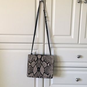 Bcbg MaxAzria small handbag (price not negotiable)